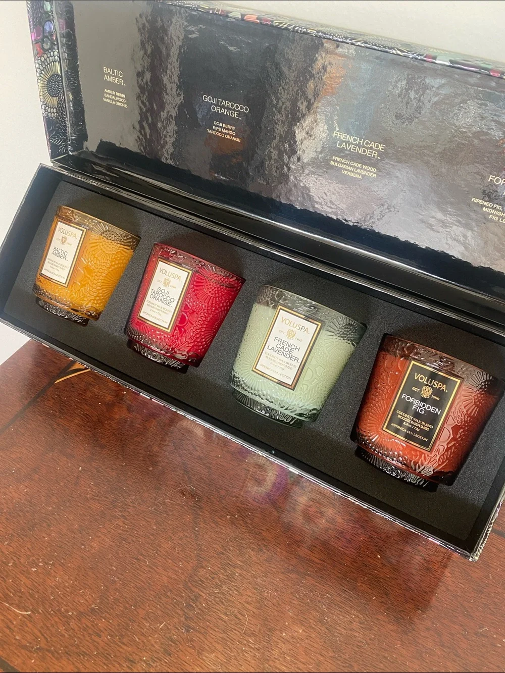 Voluspa Japonica Best Sellers Gift Small Candle Set 2.5 oz, Set of 4 - READ